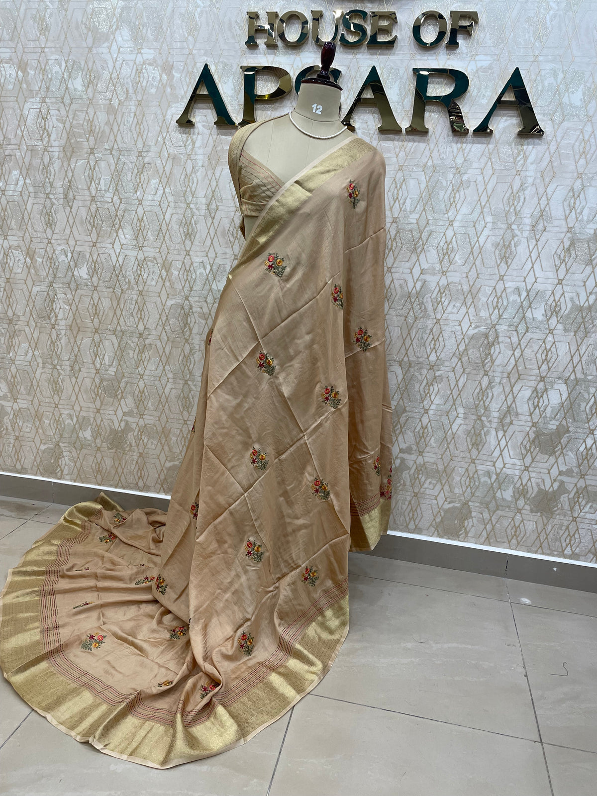 Beige Chiniya Crepe Katha Work Saree 29