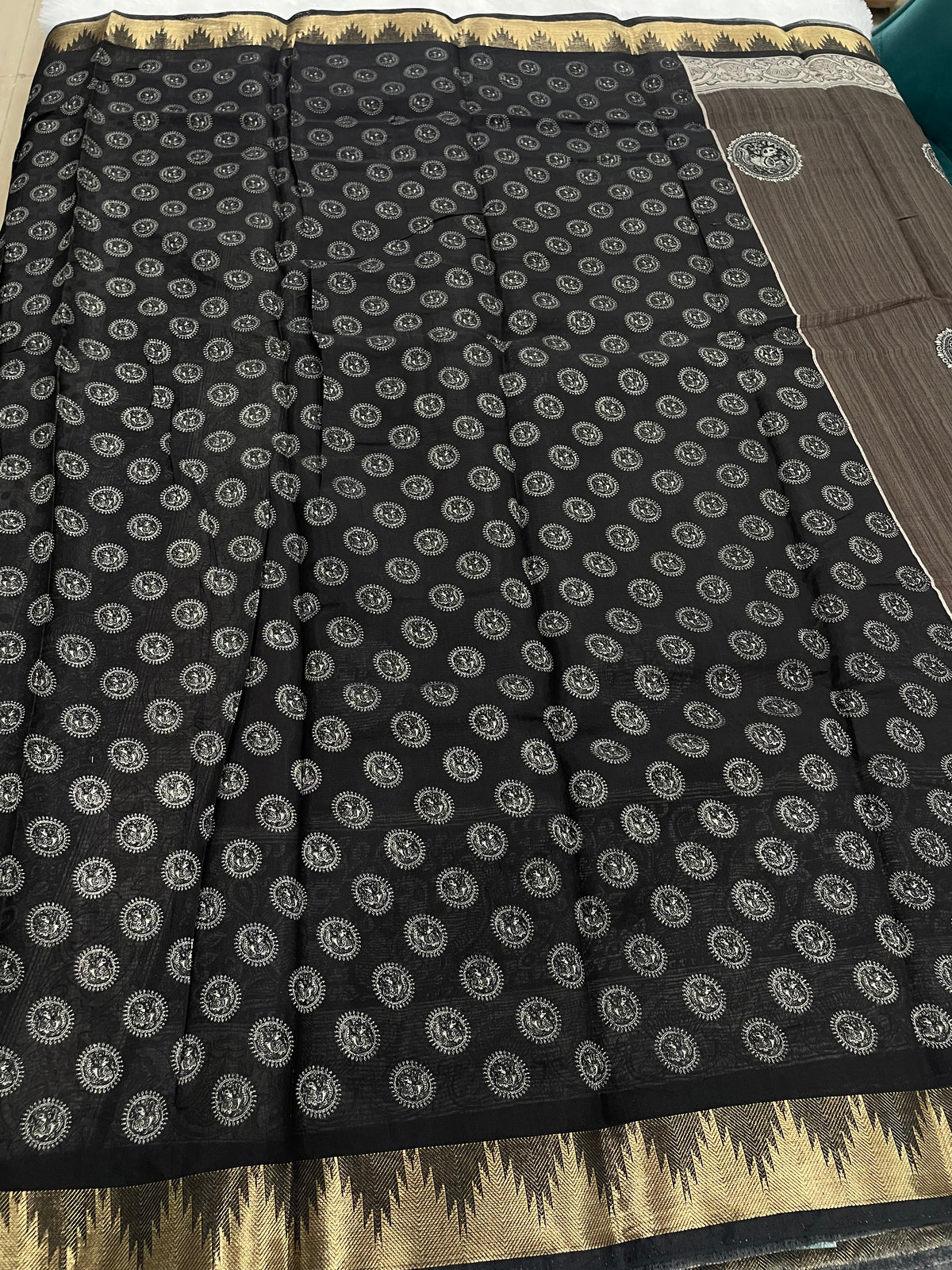 Dark Brown n Black Mangalgiri Cotton Silk Saree 13