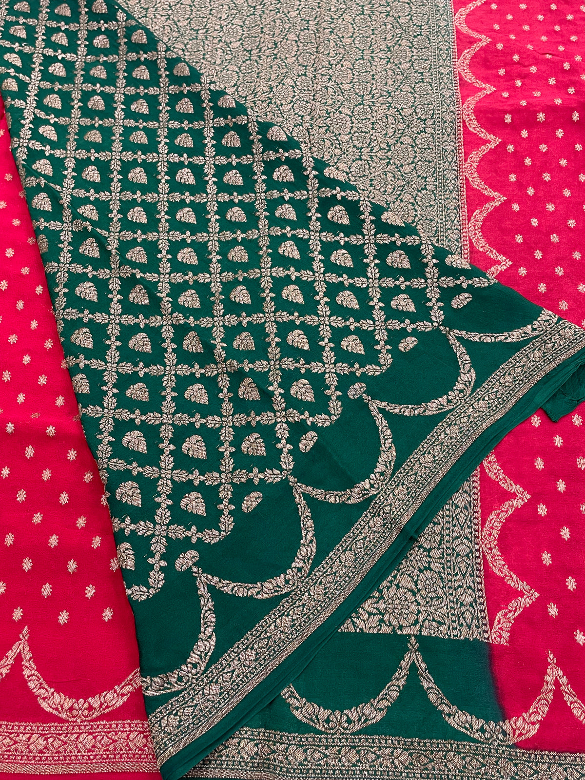 Red Pure Banarasi Crepe Saree 03