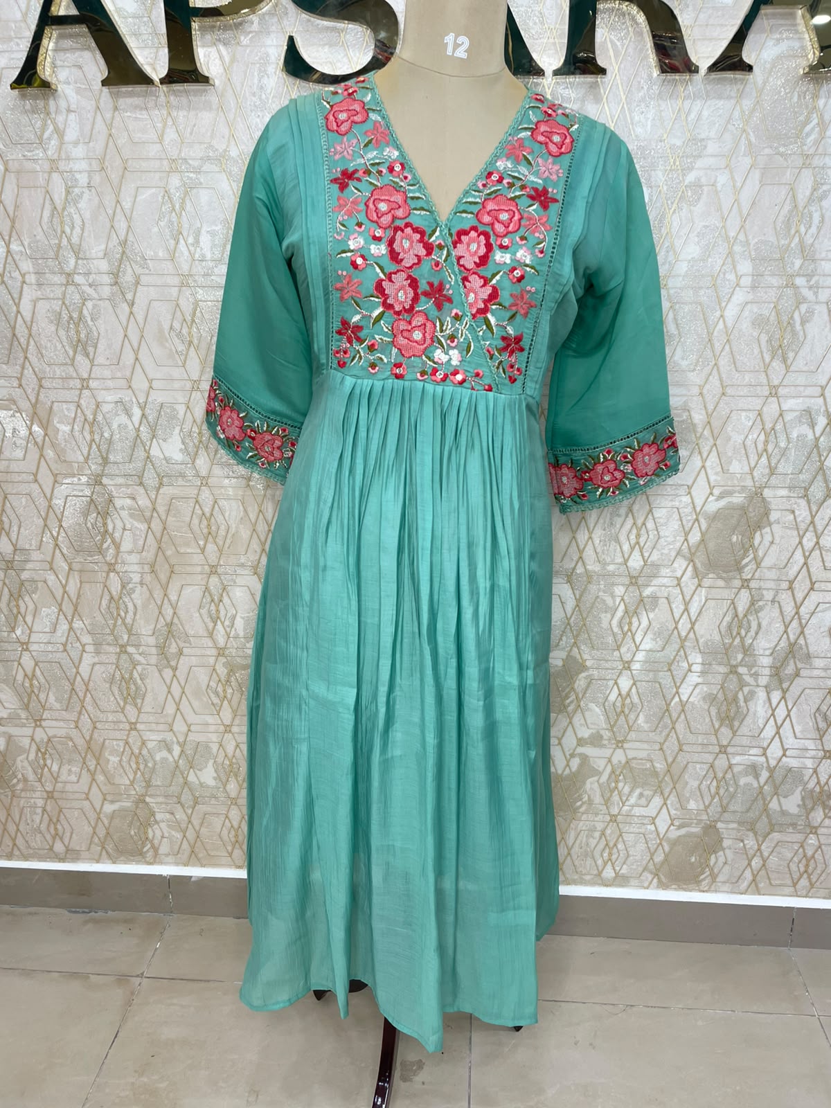 Sea Green Mul Chanderi Silk Hand Embroidery Kurtha 114