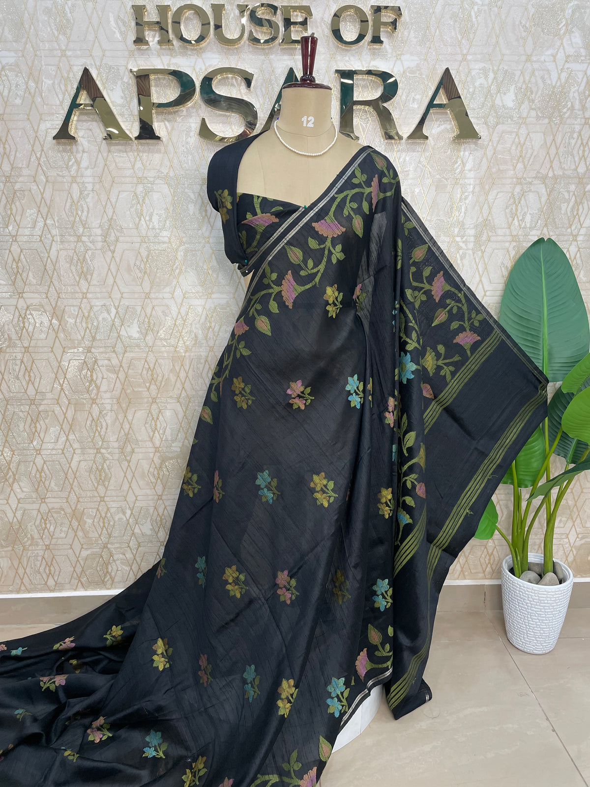 Black Tussar Jamdani saree 318