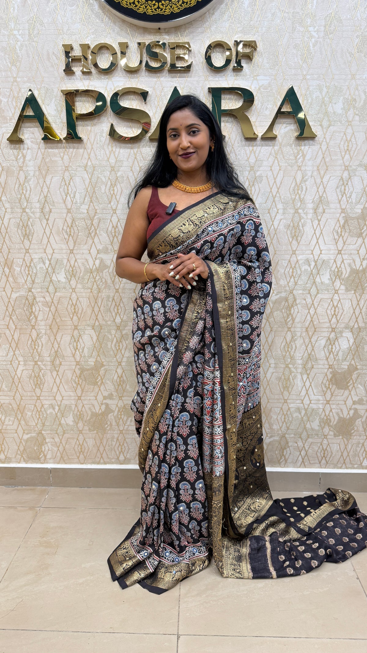 Black Dola Silk Mirror Work Saree 18