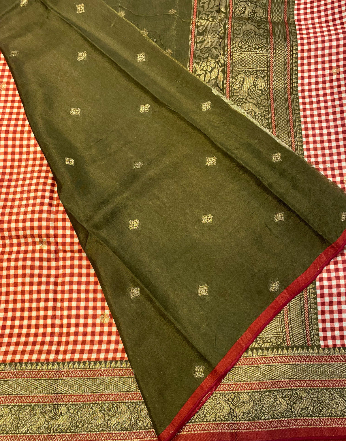 Red n Green Soft Silk Vintage Saree 300