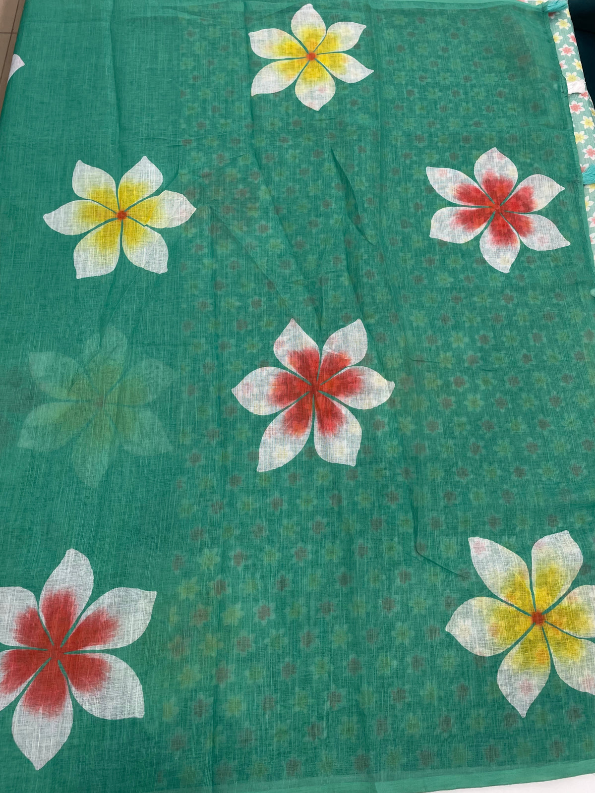 Sea Green Lenin Cotton Floral Print Saree 19