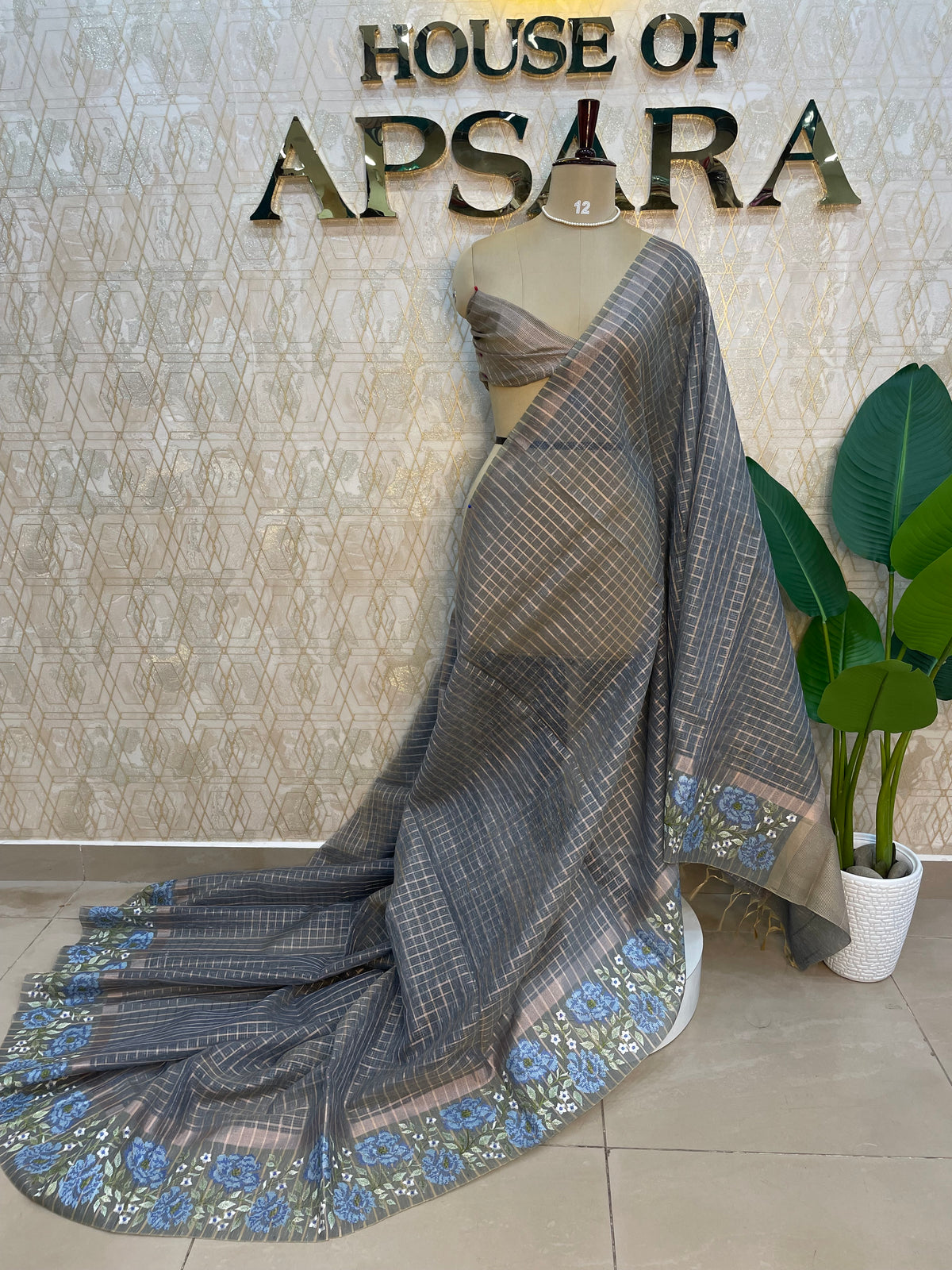 Grey Cotton Tussur Petite Point Embroidery Saree 209