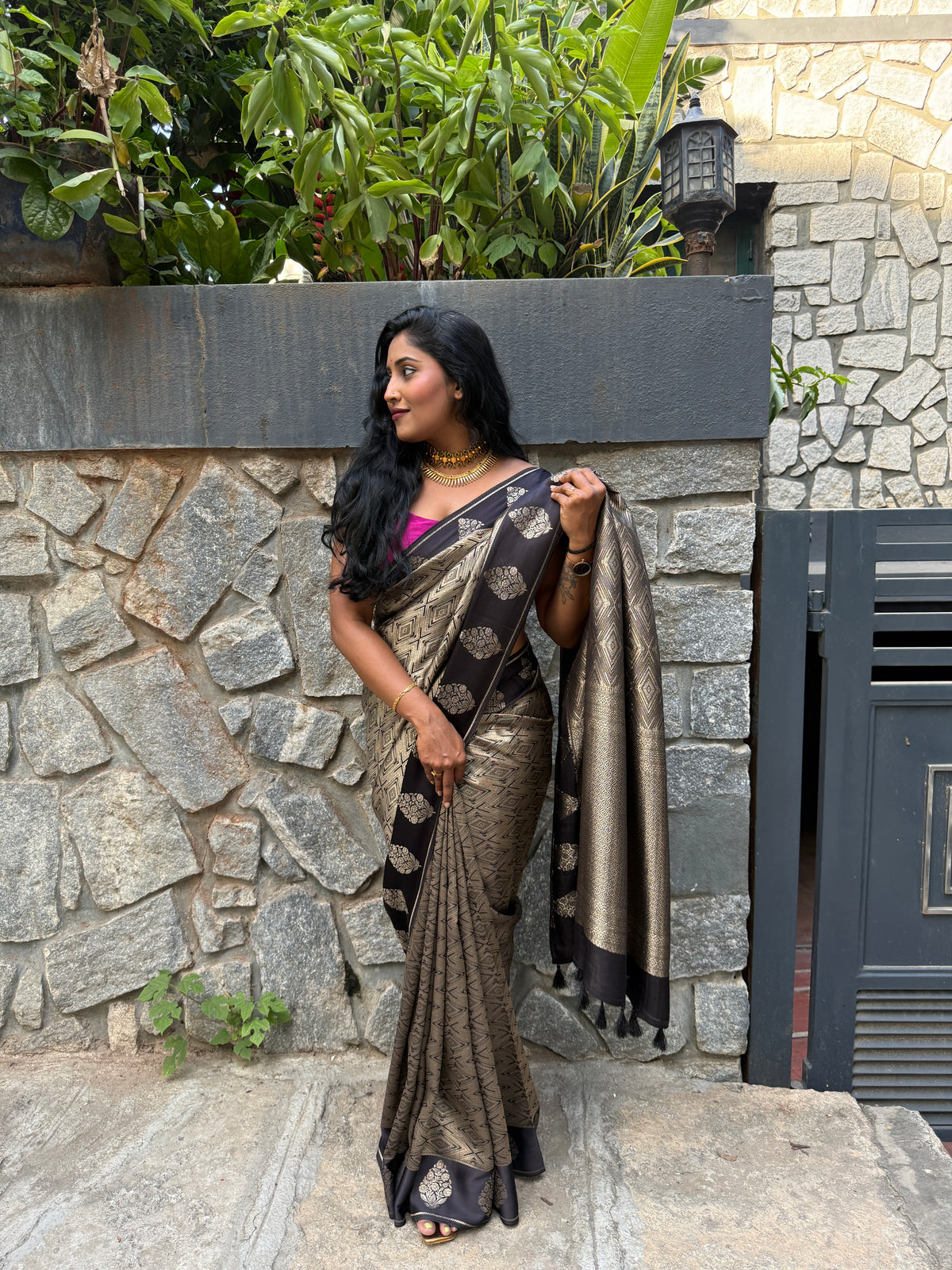Black Banarasi tissue Saree 322
