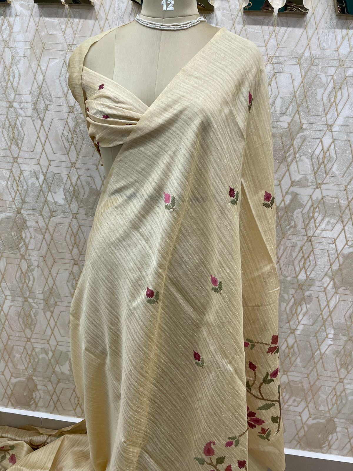 Cream Tussur Petite Embroidery Saree 21