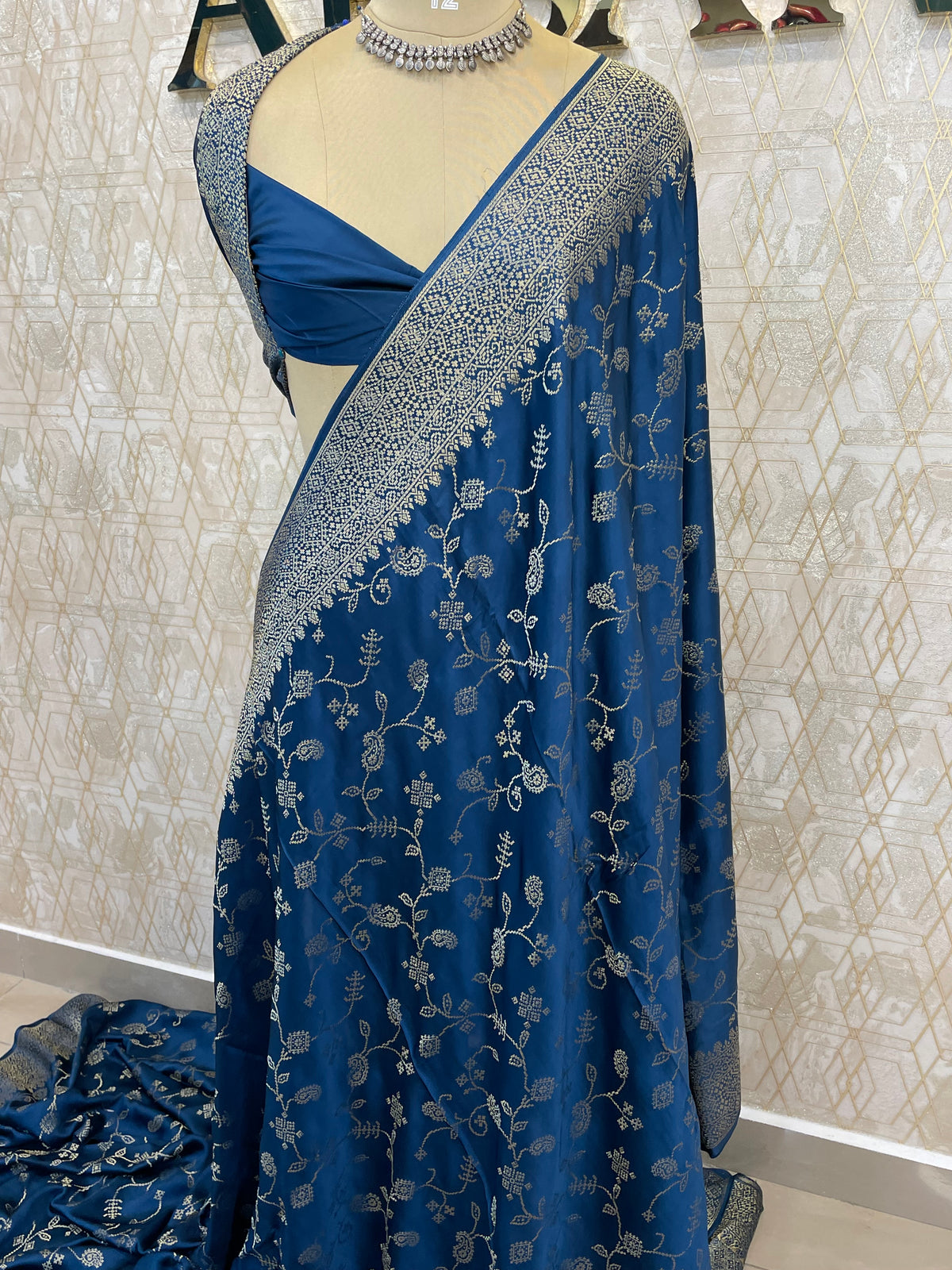 Royal Blue Satin Mashru Silk Saree 07