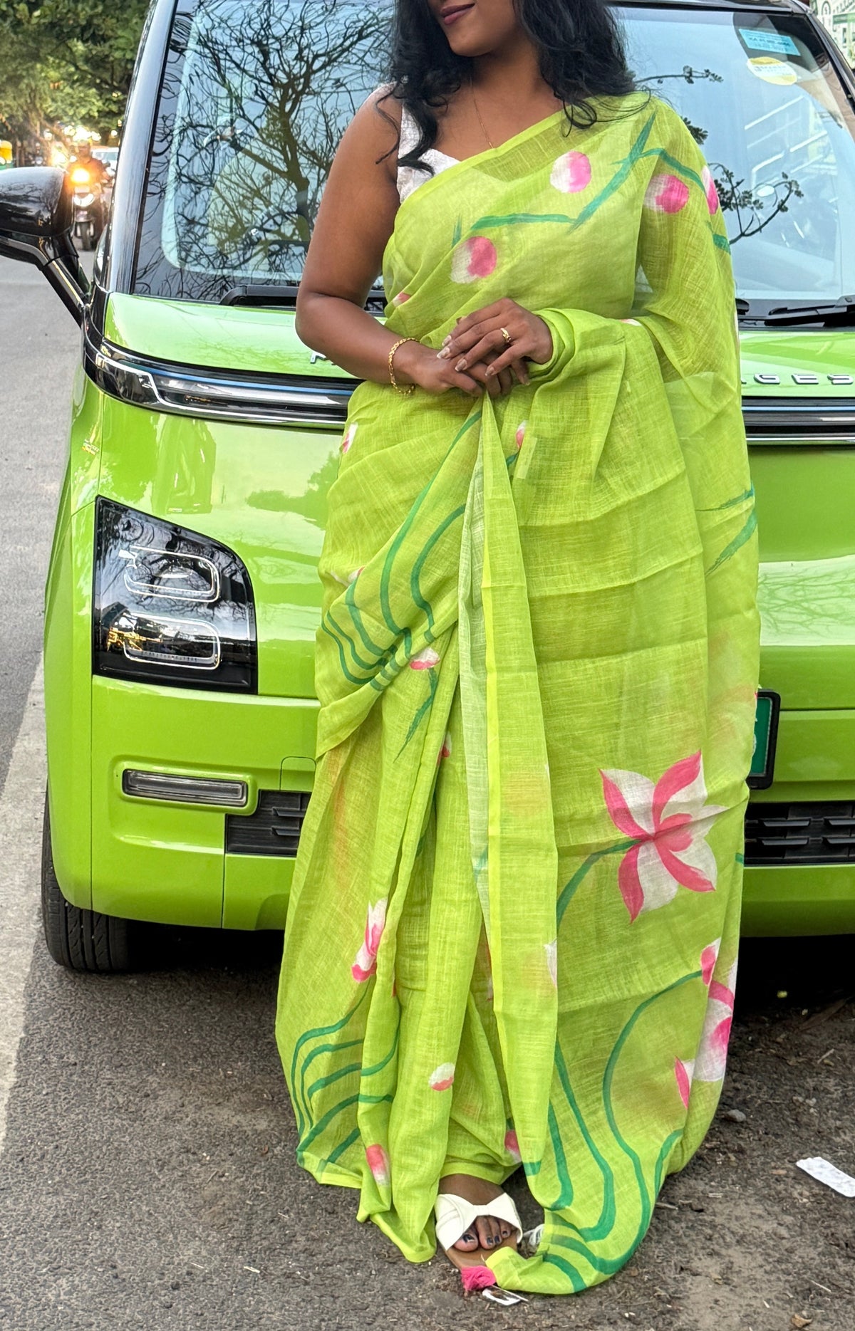 Green Lenin Cotton Floral Print Saree 19