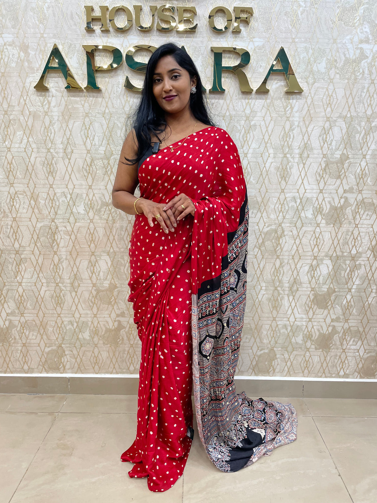 Red Pure Modal Silk Bandhini With Mirror Saree 05