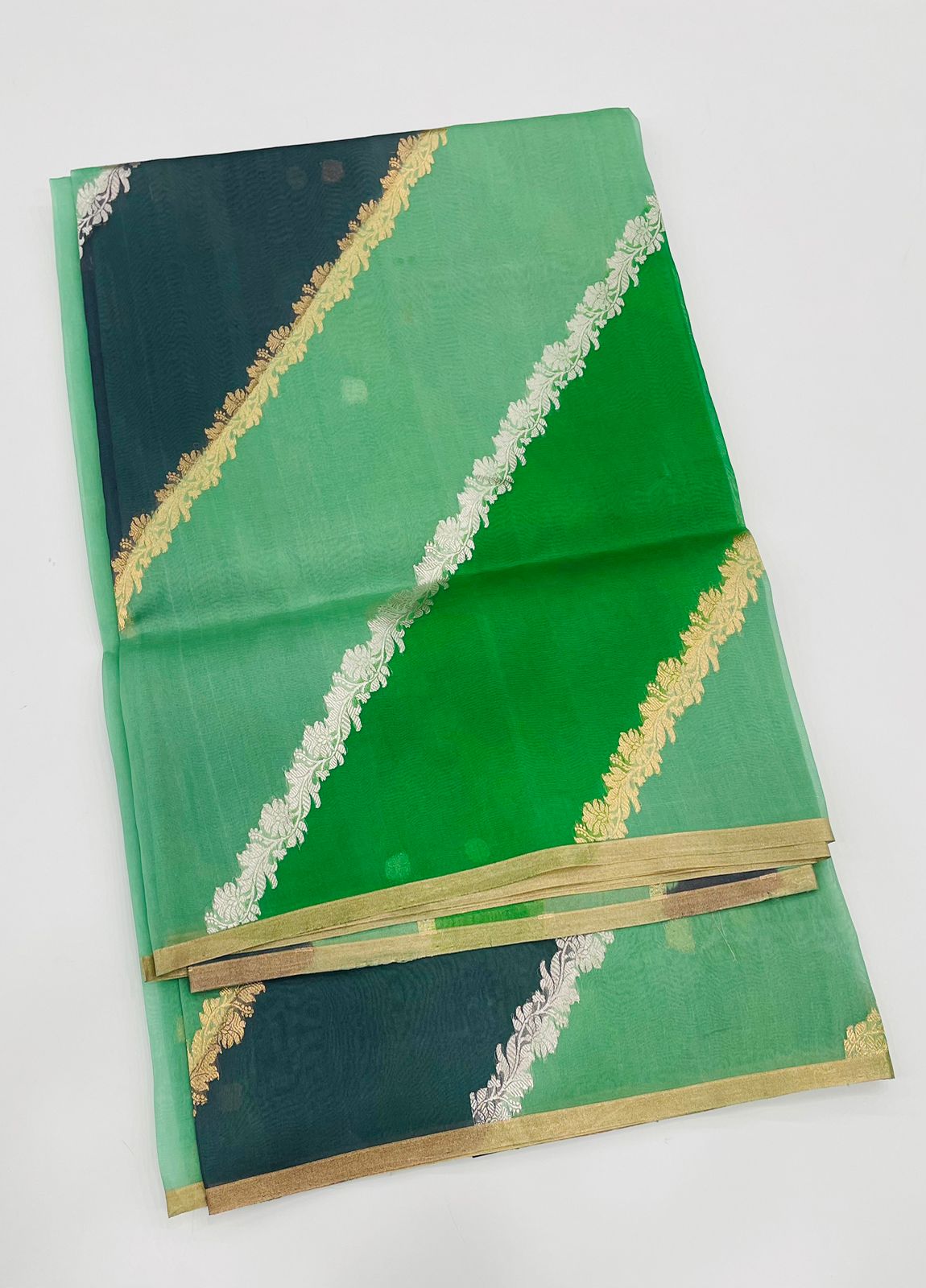 Green Pure Rangkart Kora Stripes Designer saree 02