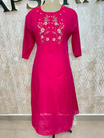 Pink Mul Chanderi Silk Hand Embroidery Kurtha 114