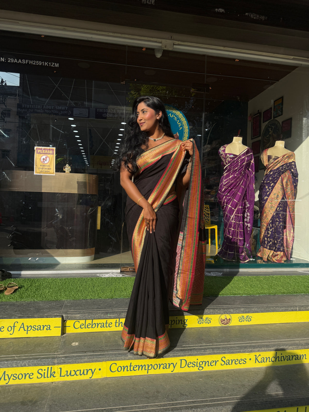 Black Tussar pashmina saree 319