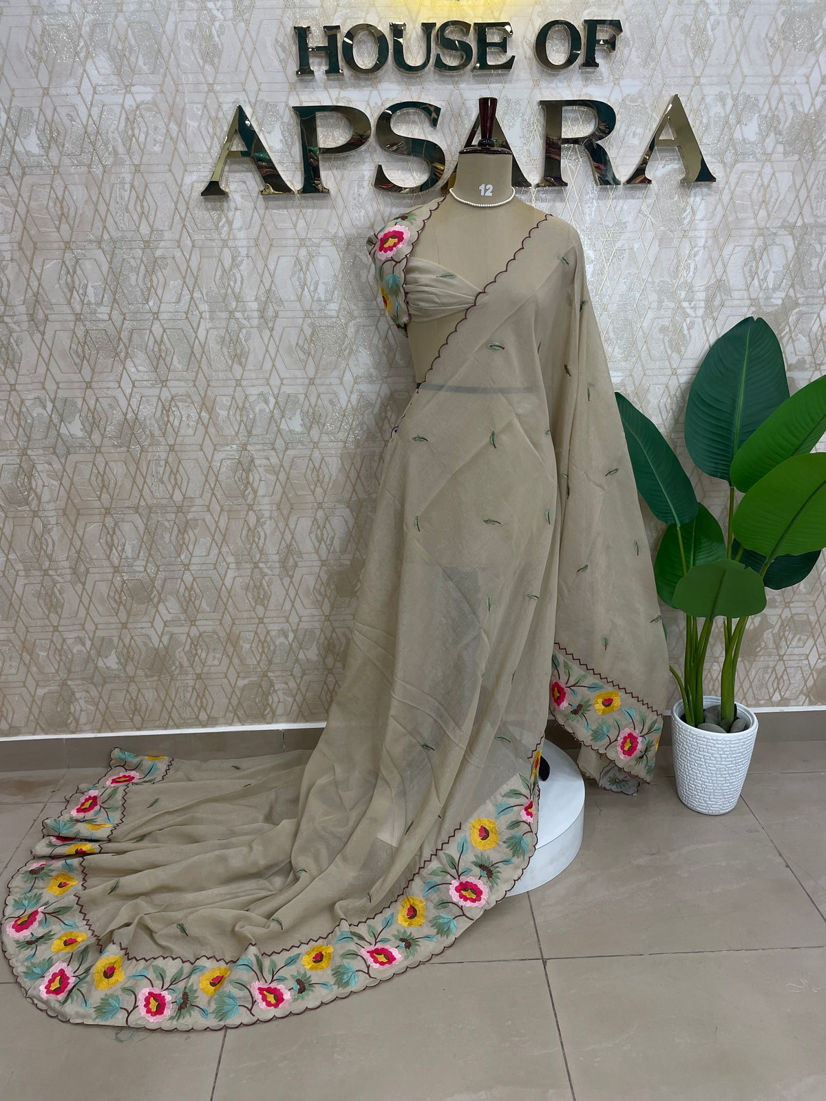 Cream Soft Crush Tissue Sunflower Embroidery Work Saree 301
