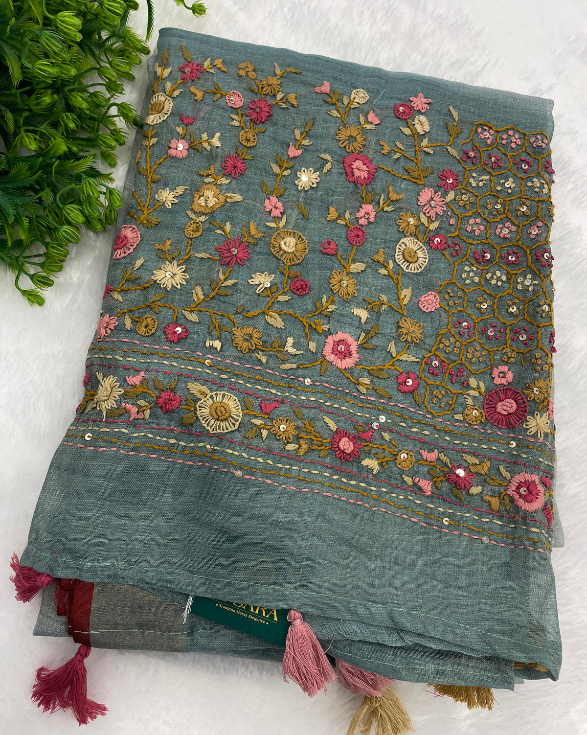 Green Tissue Linen Knot Work Saree 12