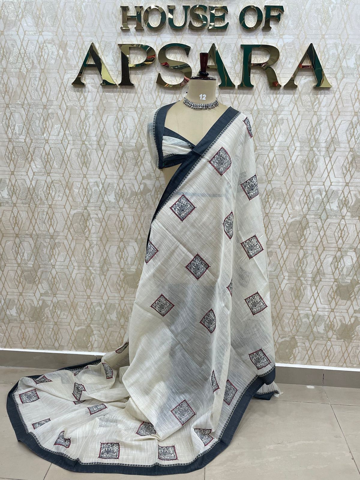 Cream n Black Lenin Saree 52