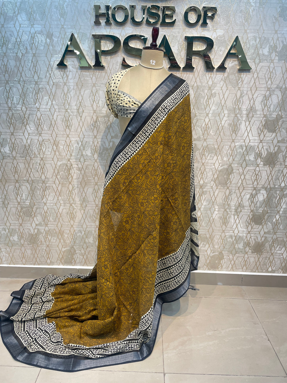 Yellow Batik Print Lenin Saree 67