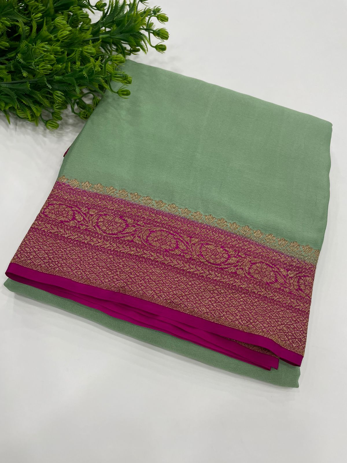 Pista Green Pure Banarasi Crepe Saree 03