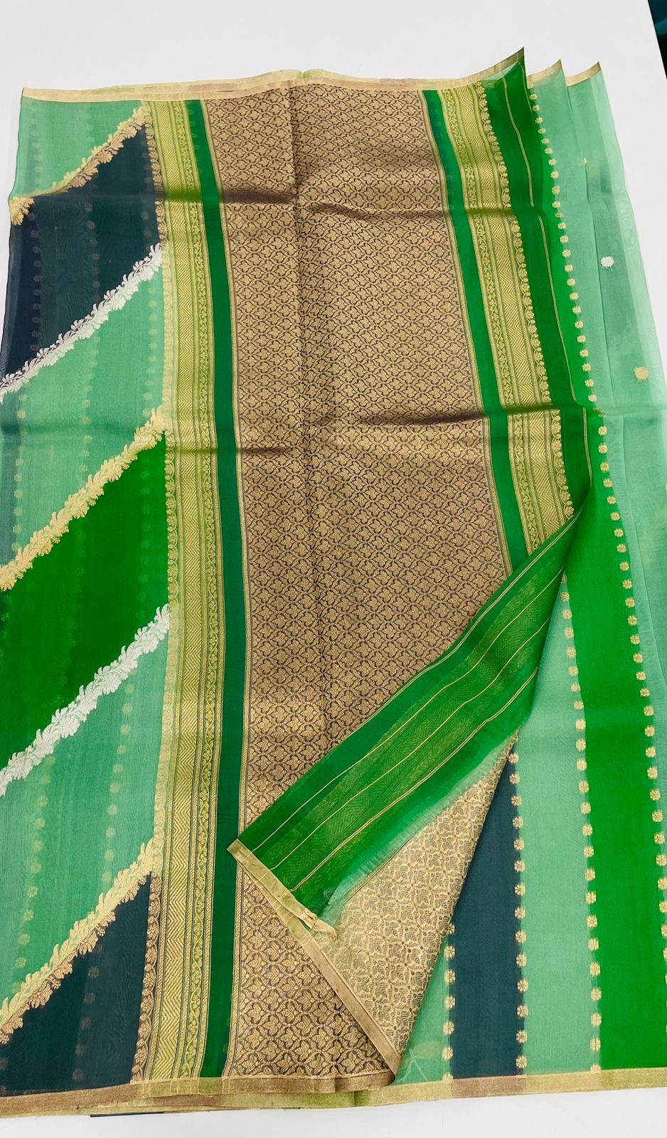 Green Pure Rangkart Kora Stripes Designer saree 02