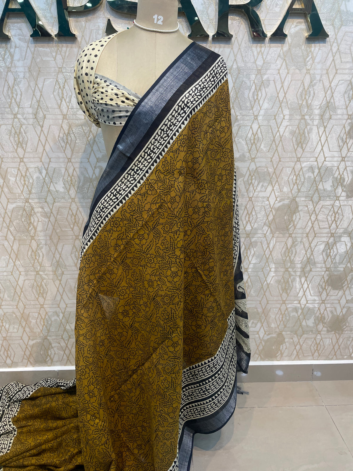 Yellow Batik Print Lenin Saree 67