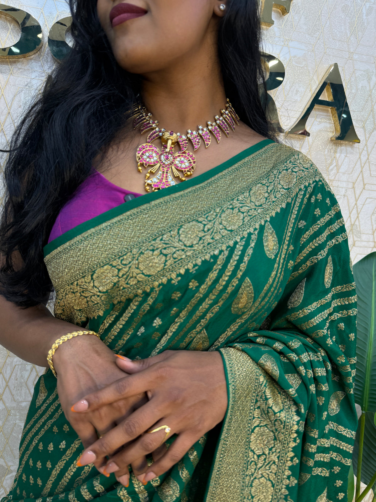 Green Pure Banarasi Crepe Self Saree 03