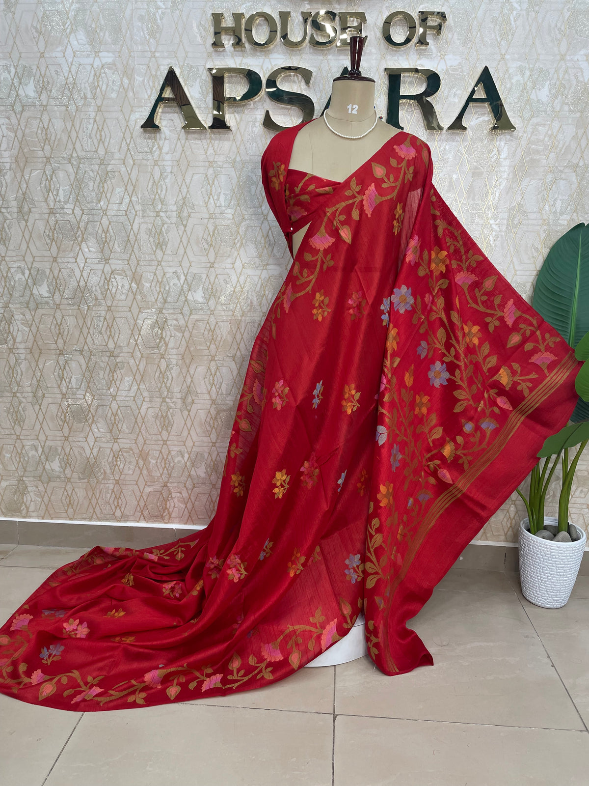 Red Tussar Jamdani saree 318