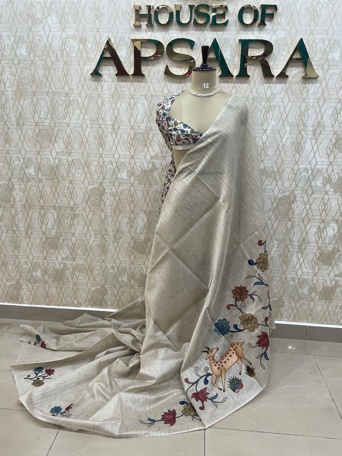 Cream Lenin Appliqué Saree 39