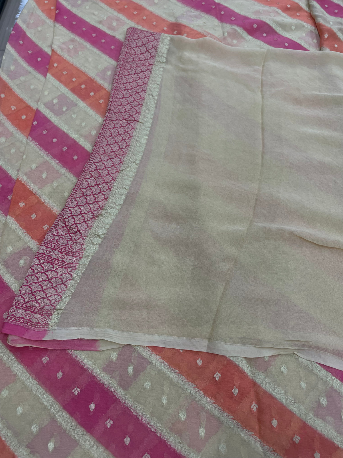 Cream n Pink Dual Shade Pure Khadi Rangkart Georgette Saree 04