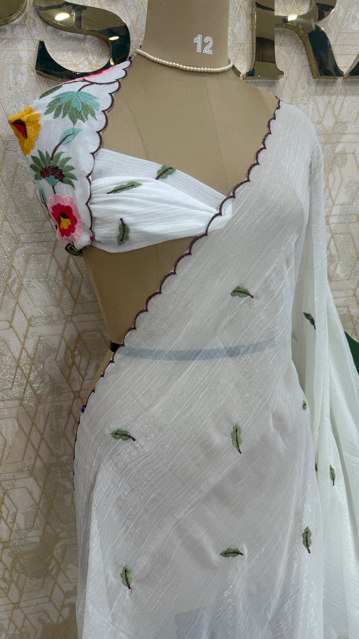 White Soft Crush Tissue Sunflower Embroidery Work Saree 301