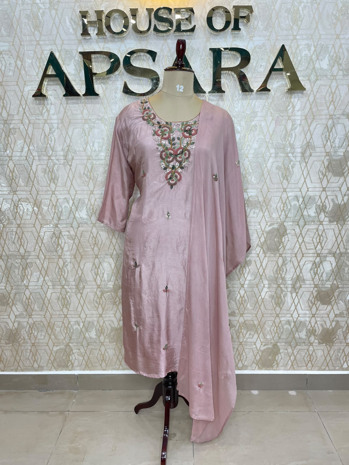 Peach Mul Chanderi Thread Embroidery Straight Fit Kurtha 115